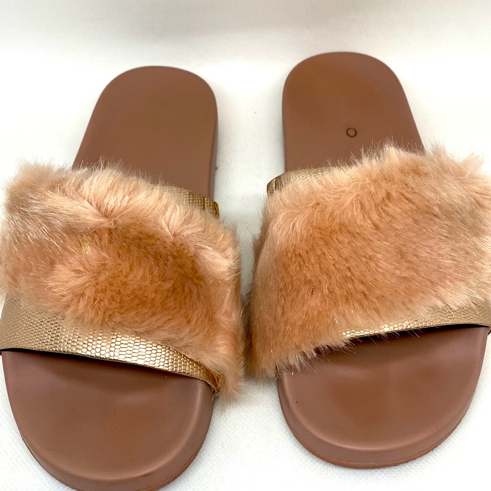 Peach Fuzzy Aldo Sandals